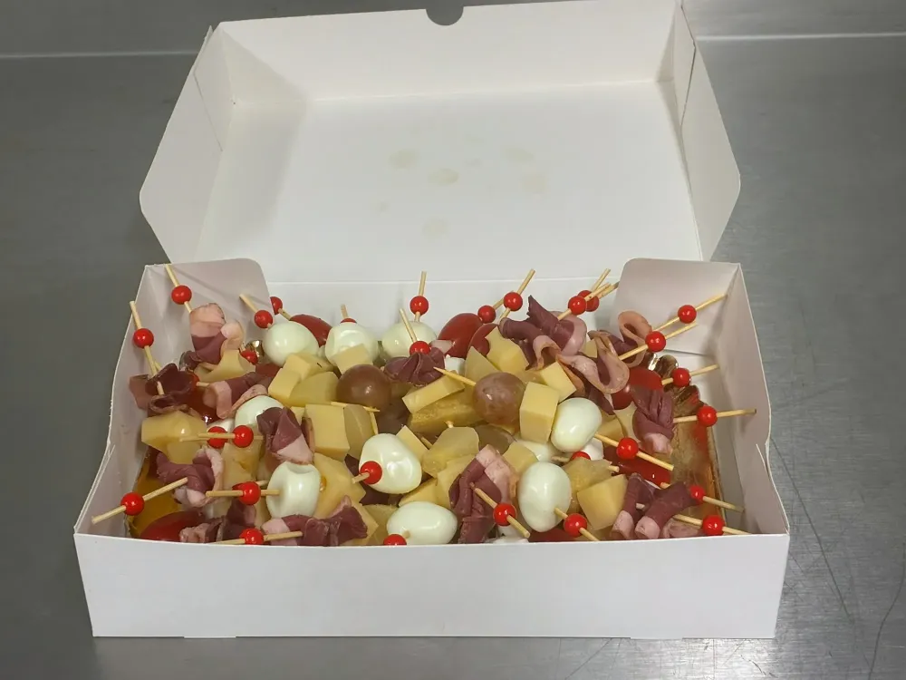 boucherie-charcuterie-de-campagne-brochettes-aperitives-074